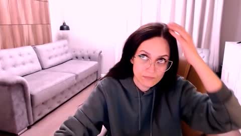 Izza online show from 25, 9, 2025