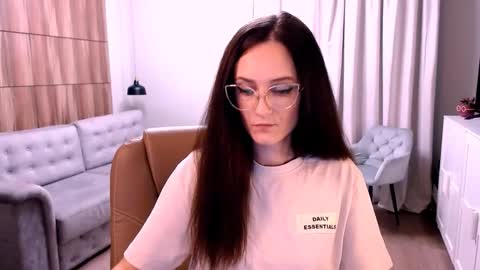 Izza online show from 24, 10, 2025