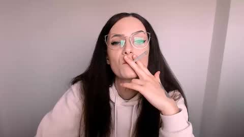 Izza online show from 12, 11, 2025