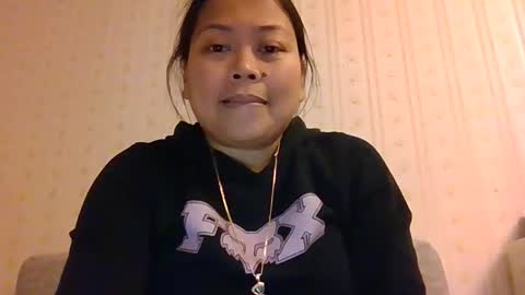 Snapshot of amazinglora chatting on 15, 3, 2026 So many calling me Laura but i am Lora now i know Lora is SpanishLaura is EnglishLori is Italian so can call me those name online show from 15, 3, 2026