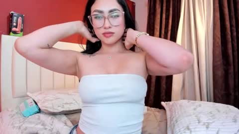 Snapshot of ambaar5 chatting on 24, 9, 2025 Sara online show from 24, 9, 2025