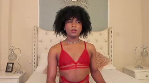 Ambar Colling online show from 8, 2, 2025