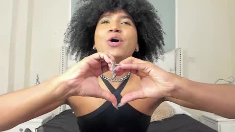 Ambar Colling online show from 21, 2, 2025