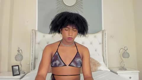 Ambar Colling online show from 28, 2, 2025