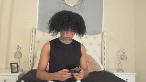 Ambar Colling online show from 3, 3, 2025