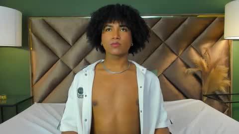 Ambar Colling online show from 15, 9, 2025