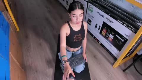 Ambarina  online show from 7, 5, 2026