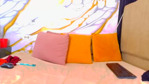 ambarsmit69 online show from 19, 3, 2026