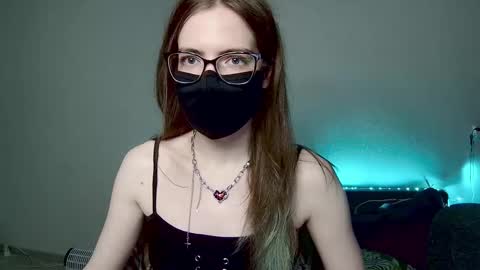 Amber non-nude model online show from 7, 1, 2026