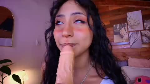 amber_curly online show from 25, 7, 2026