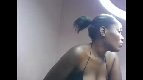 amber_cutie2 online show from 23, 4, 2026