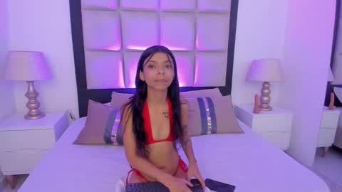amber_harriis online show from 28, 4, 2026