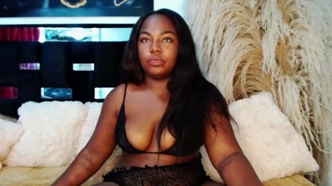 Snapshot of amberblazzee chatting on 7, 11, 2025 Amberblazzee online show from 7, 11, 2025