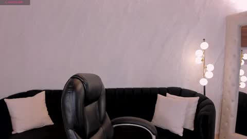 Amber  online show from 2, 5, 2026