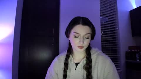 amberkinsley online show from 7, 12, 2024