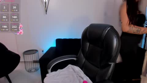 Amber  online show from 6, 3, 2025