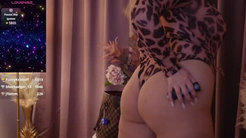 Snapshot of amberseyes chatting on 20, 1, 2025 Amberseyes online show from 20, 1, 2025