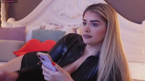 Snapshot of amberseyes chatting on 15, 2, 2025 Amberseyes online show from 15, 2, 2025