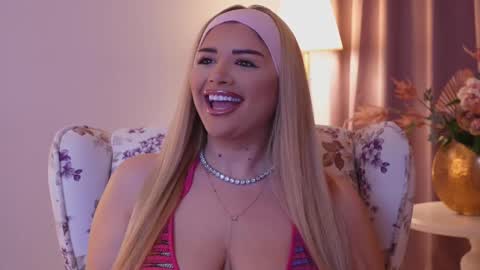 Snapshot of amberseyes chatting on 18, 2, 2025 Amberseyes online show from 18, 2, 2025