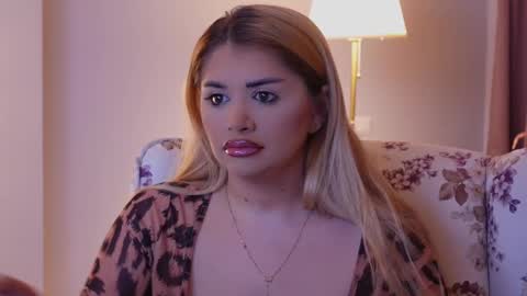 Snapshot of amberseyes chatting on 2, 3, 2025 Amberseyes online show from 2, 3, 2025