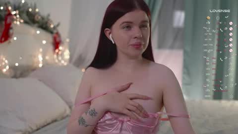 Snapshot of ambershoney chatting on 17, 12, 2025 Amber online show from 17, 12, 2025