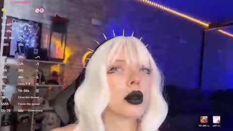 Amelia Aley  online show from 10, 7, 2026