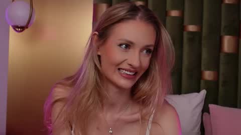 Amelia online show from 3, 2, 2026