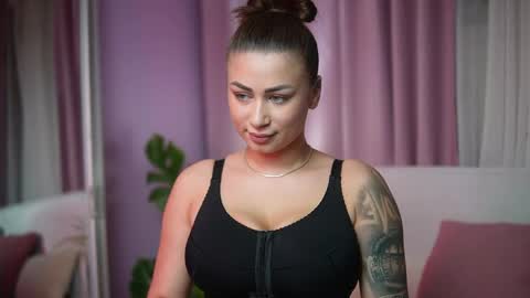  Amelia  online show from 15, 4, 2026