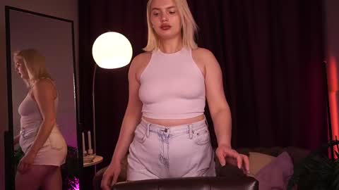  Amelia  online show from 30, 4, 2026