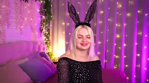  Amelia  online show from 19, 6, 2026