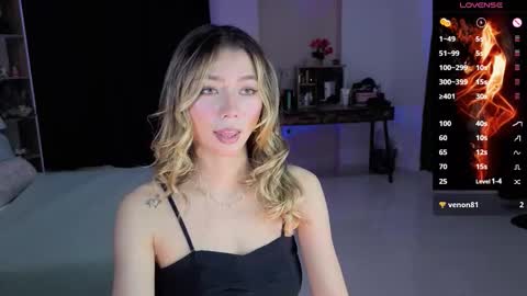 Isabella online show from 25, 9, 2025