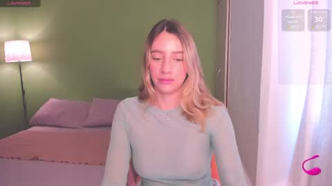 Amelie Graham online show from 12, 2, 2025