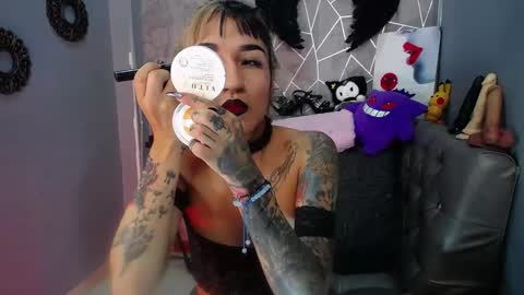 Snapshot of amelierouss chatting on 10, 10, 2025 AMELIEROUS .. see you tomorrow kisses online show from 10, 10, 2025