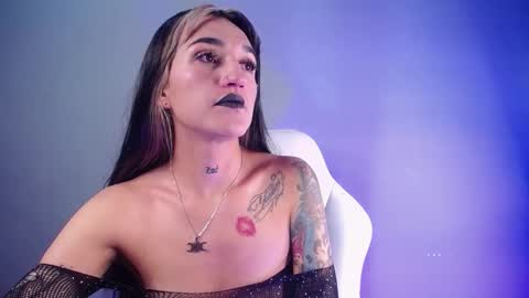 Snapshot of amelierouss chatting on 21, 10, 2025 AMELIEROUS .. see you tomorrow kisses online show from 21, 10, 2025