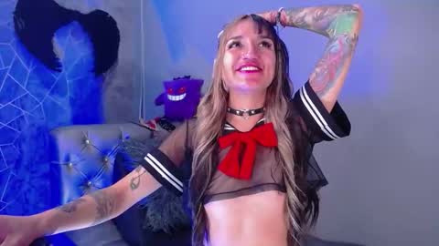 Snapshot of amelierouss chatting on 29, 10, 2025 AMELIEROUS .. see you tomorrow kisses online show from 29, 10, 2025