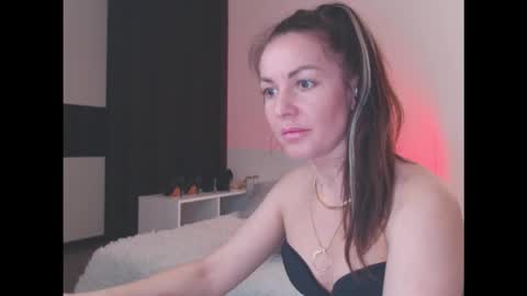 amelinamersi online show from 16, 11, 2025