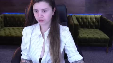 amellymillyy online show from 14, 9, 2025