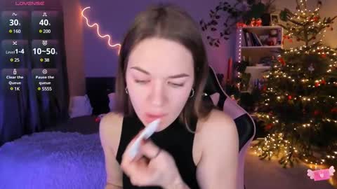 Hi-hi I am Kate welcome to my sexy room online show from 24, 1, 2025