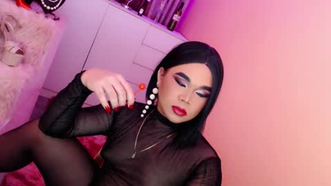 Queen Mireska online show from 13, 1, 2025