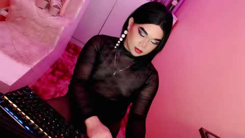 Queen Mireska online show from 21, 1, 2025