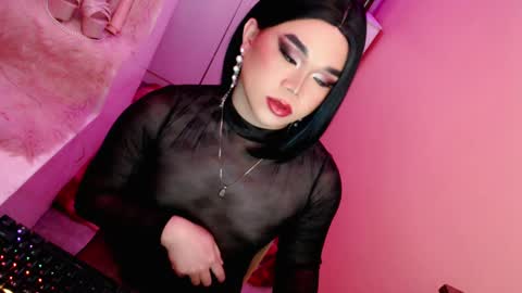 Queen Mireska online show from 6, 2, 2025