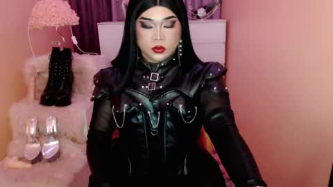 Queen Mireska online show from 13, 9, 2025