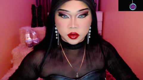 Queen Mireska online show from 5, 2, 2026