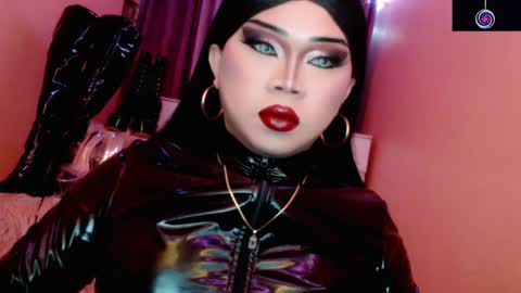 Queen Mireska online show from 4, 4, 2026