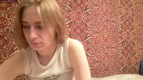 Snapshot of amiefetty chatting on 26, 10, 2025 Iveta online show from 26, 10, 2025