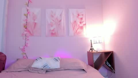 AmiiClark  online show from 7, 2, 2026