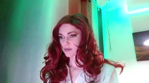 Snapshot of amina____love chatting on 2, 4, 2026 amina____love online show from 2, 4, 2026