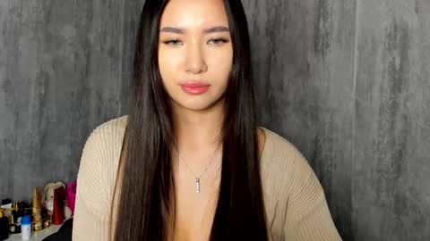 Amina online show from 5, 12, 2024