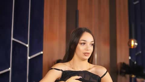 Amiraveyl online show from 12, 9, 2025