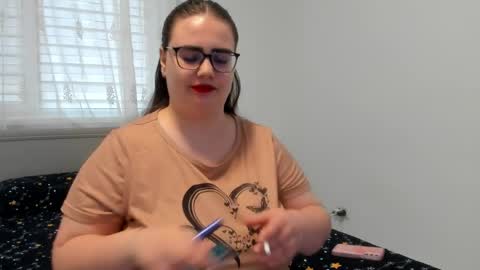 Amira Vyxen online show from 31, 3, 2026